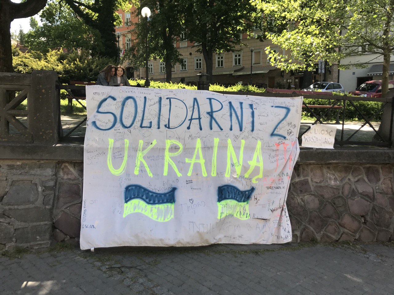напис на підтримку України Польща 2022