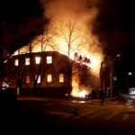 Кіровоград. Молодіжний журнал "Гречка" www.gre4ka.com.ua В центрі Кіровограда вщент згоріла будівля(ВІДЕО)