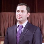 Кіровоград. Молодіжний журнал "Гречка" www.gre4ka.com.ua На площу Кірова зганяють театралів на підтримку Спінула