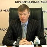 Кіровоград. Молодіжний журнал "Гречка" www.gre4ka.com.ua Конфлікт в театрі. Влада грається в третейського суддю