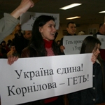Кіровоград. Молодіжний журнал "Гречка" www.gre4ka.com.ua В Кіровограді зірвали презентацію книги «Донецько-Криворізька республіка: розстріляна мрія»(ФОТО)