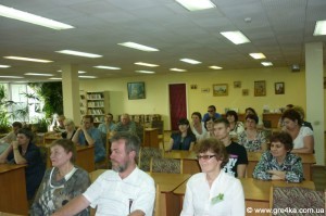 Кіровоград. Молодіжний журнал "Гречка" www.gre4ka.info Євген Баран: «Важливим фактором розвитку держави є опертя на національний грунт» Кіровоград. Молодіжний журнал "Гречка" www.gre4ka.info Євген Баран: «Важливим фактором розвитку держави є опертя на національний грунт»