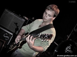 Кіровоград. Молодіжний журнал "Гречка" www.gre4ka.info Кіровоградській "Inside The Sound" відіграв на міжнародному конкурсі "КвітКИЇВіти"
