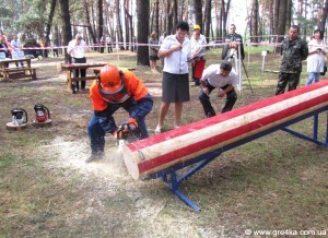 Кіровоград. Молодіжний журнал "Гречка" www.gre4ka.info В Олександрівці змагалися лісоруби!(ФОТО) Кіровоград. Молодіжний журнал "Гречка" www.gre4ka.info В Олександрівці змагалися лісоруби!(ФОТО)