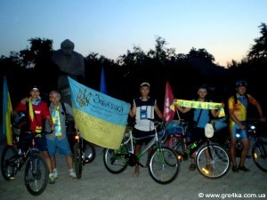 Кіровоград. Молодіжний журнал "Гречка" www.gre4ka.info  Мову на Кіровоградщині підтримали велопробігом!(ФОТО)