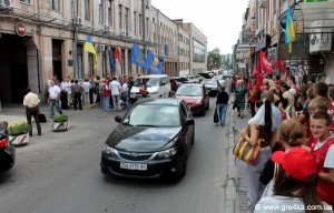 Кіровоград. Молодіжний журнал "Гречка" www.gre4ka.info Суд над «Гречкою» розпочався з пікету(ФОТО,ВІДЕО)