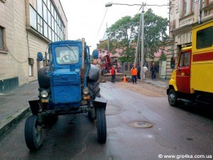 Кіровоград. Молодіжний журнал "Гречка" www.gre4ka.info В центрі Кіровограда обмежили рух автотранспорту(ФОТОФАКТ)