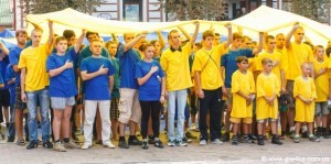 Кіровоград. Молодіжний журнал "Гречка" www.gre4ka.info Кіровоградські спортсмени утворили "живий" прапор(ФОТО,ВІДЕО)