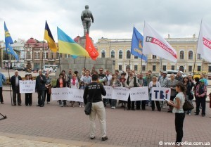 Кіровоград. Молодіжний журнал "Гречка" www.gre4ka.info Кіровоградці підтримали "ТВі"(ФОТО) 