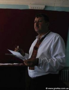 Кіровоград. Молодіжний журнал "Гречка" www.gre4ka.info В Новомиргороді регіонали та опозиція зробили регіональною мовою… українську!(ФОТО)