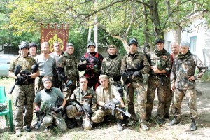 Словом, ми всі захоплені пейнтболом, або як цікаво й кольорово провести вихідні в Кіровограді(ФОТО)