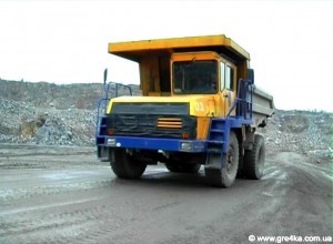 Кіровоград. Молодіжний журнал "Гречка" www.gre4ka.info Прокуратура призупинила діяльність «Кіровоградського кар’єру» 