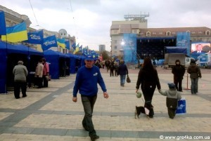 Кіровоград. Молодіжний журнал "Гречка" www.gre4ka.info Агітатори від Пр "захопили" Кіровоград(ФОТО)