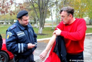  Кіровоград. Молодіжний журнал "Гречка" www.gre4ka.info  На дільниці в Кіровограді голова ДВК побив довірену особу кандидата від опозиції