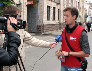 Кіровоград. Молодіжний журнал "Гречка" www.gre4ka.info Максим Кідрук: Хотілось би навчити нашого вельмишановного Президента… не гальмувати(ФОТО)