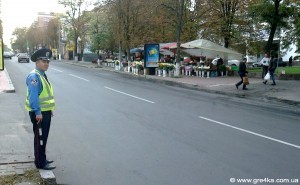   Кіровоград. Молодіжний журнал "Гречка" www.gre4ka.info На Азарова "кинули" всю кіровоградську міліцію(ФОТО)