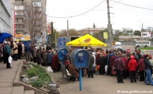Кіровоград. Молодіжний журнал "Гречка" www.gre4ka.info У Кіровограді виборців купують за… картоплю!(ФОТО)