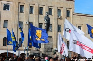 Кіровоград. Молодіжний журнал "Гречка" www.gre4ka.info Кіровоград мітингував проти фальсифікацій (ФОТО)