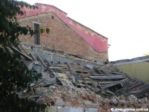  Кіровоград. Молодіжний журнал "Гречка" www.gre4ka.info Як херсонські благодійники від страшної долі кіровоградських театралів рятували(ФОТО)