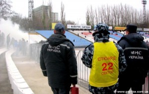  Кіровоград. Молодіжний журнал "Гречка" www.gre4ka.info Кіровоградські ультрас підтримали Павличенків(ФОТО,ВІДЕО)