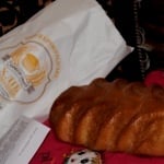 Кіровоград. Молодіжний журнал "Гречка" www.gre4ka.com.ua У день пам’яті жерв Голодомору на Кіровоградщині ділились хлібом(ФОТО)