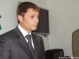 Кіровоград. Молодіжний журнал "Гречка" www.gre4ka.info Чемпіонство у "спікеріаді" дістанеться найбагатшому?