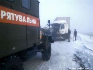 Кіровоград. Молодіжний журнал "Гречка" www.gre4ka.info Рух транспорту на автобані «Київ-Одеса» повністю відновлено