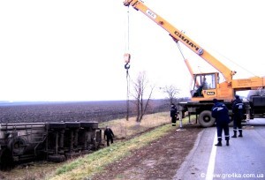  Кіровоград. Молодіжний журнал "Гречка" www.gre4ka.info  На Кіровоградщині перекинувся молоковоз(ФОТО)