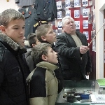 Кіровоград. Молодіжний журнал "Гречка" www.gre4ka.com.ua Кіровоградських дітей зводили на екскурсію в міліцію