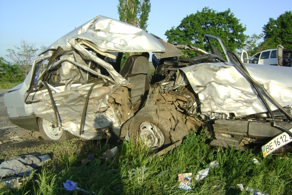 www.gre4ka.info - Інформаційний портал Гречка.Чергова кривава аварія на Кіровоградщині - є жертви(ФОТО).