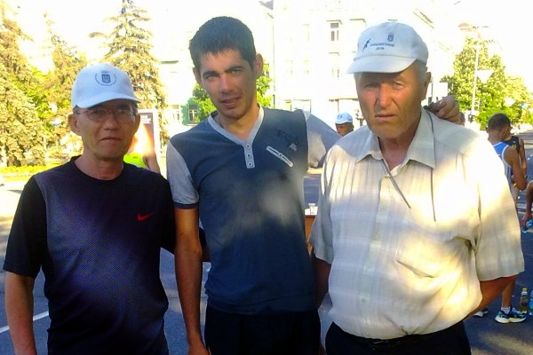 www.gre4ka.info - Інформаційний портал Гречка.Кіровоградські легкоатлети виграли чемпіонський напівмарафон.