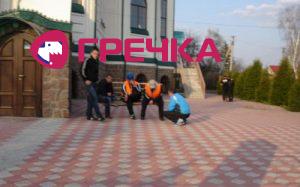 www.gre4ka.info - Інформаційний портал Гречка.Кореспондентку 5-го каналу побили ті, хто захопив храм у Новоархангельську?(ВІДЕО).
