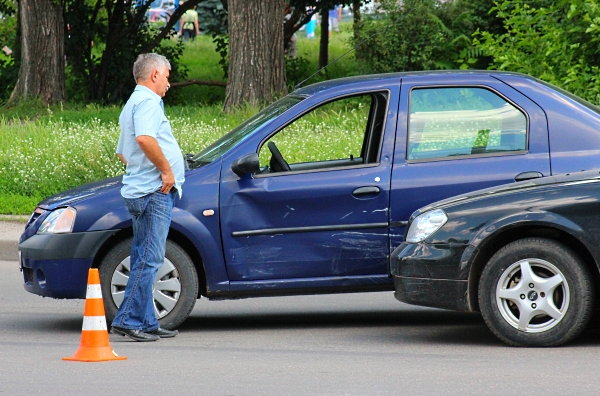 www.gre4ka.info - Інформаційний портал Гречка.Кіровоград: аварія на вулиці Жовтневої революції(ФОТО).