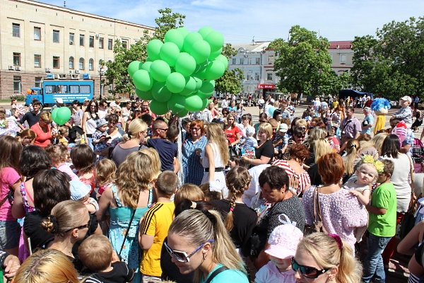 У Кіровограді прогриміла ювілейна акція «пелюшок»(ФОТО)