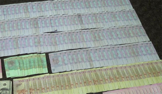 www.gre4ka.info - Інформаційний портал Гречка.36-річний кіровоградець організував незаконний “Лас-Вегас” (ФОТО). www.gre4ka.info - Інформаційний портал Гречка.36-річний кіровоградець організував незаконний “Лас-Вегас” (ФОТО).