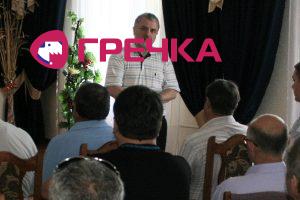 6 та 7 липня 2013 року народний депутат України, уповноважений парламентської фракції ВО «Свобода» у Кіровоградській області Святослав Ханенко провів низку зустрічей з жителями регіону. Під час розмови з громадою він прозвітував про роботу фракції ВО «Свобода» у парламенті, розповів про законодавчі ініціативи депутатів-націоналістів, окреслив політичну ситуацію та поділився з мешканцями Кіровоградщини думками з приводу останніх подій в Україні. Шостого липня Святослав Ханенко поспілкувався з виборцями в Світловодську та Знам’янці. Того ж дня він провів зустріч з партійним активом міста Олександрія. У Кіровограді в цей день народний депутат зустрівся з працівниками медичної галузі. Сьомого липня Святослав Ханенко провів зустрічі з мешканцями міста Помічна та селища Новоархангельськ. В Новоархангельську активно обговорювалися події у Врадіївці. Загалом, проблема міліцейського свавілля згадувалася новоархангельцями у контексті резонансної боротьби громади за церкву, коли намагаючись звільнити храм від рейдерів, новоархангельці попали під удари міліцейських кийків. З цього приводу, Святослав Ханенко зазначив: «Під час пленарного засідання було оголошено мій депутатський запит до Генпрокурора та Міністра внутрішніх справ з вимогою надати належну правову оцінку діям і бездіяльності міліції та притягти до відповідальності посадових осіб, що допустили масове порушення прав і свобод громадян 23 квітня 2013 року в смт. Новоархангельськ. На сьогодні МВС і досі не надало адекватної інформації про те хто захопив храм і перешкоджав доступу вірян на його територію та хто був замовником рейдерського захоплення». Окрім цього Святослав Ханенко зазначив: «Досить символічно, що згуртування громади та активізація боротьби за свої права у Новоархангельську відбулася саме навколо боротьби за храм. Це є підтвердженням позиції всеукраїнського об’єднання «Свобода», про те що у державотворенні первинним є не економіка, а цінності на яких будується держава. Цінності морального суспільства, його зрілість з точки зору духовності, знань і пам’ять про надбання поколінь, які нам передували. Коли поряд з фізичним буде забезпечене моральне здоров’я, тоді суспільство зможе побудувати процвітаючу економіку». Також досить високого градусу досягла дискусія під час обговорення поточних проблем селища. Люди скаржились на незадовільну роботу селищного голови та звинувачували його у ігноруванні думки громади під час прийняття рішень. Для того щоб врегулювати ситуацію, Святослав Ханенко доручив голові місцевої організації ВО «Свобода» Дмитру Садікову, спільно з іншими активістами, провести збори громади селища, на яких заслухати звіт селищного голови, обговорити наявні проблеми, та знайти шляхи їх вирішення. Насиченою була також зустріч у місті Помічна. Святослав Ханенко велику увагу приділив проблемі функціонування місцевого самоврядування. «Дім будується з фундаменту. Фундаментом Української Держави є місцеві громади, які повинні мати реальну владу і можливості здійснювати управління своїми містами і селищами. Представники центральної влади на місцях, є заручниками Януковича і діють лише в його інтересах, часто нехтуючи інтересами місцевої громади. Така ситуація не припустима», - наголо вис він. Крім того Святослав Ханенко, як член парламентського комітету з питань охорони здоров’я, розповів про хід так званої медичної реформи, яку розпочала діюча влада. Започатковані реорганізації, на думку Святослава Ханенка, можуть призвести до поглиблення катастрофічного стану медицини. Після завершення зустрічі, Святослав Ханенко мав бесіду з медиками, які втратили роботу через безсистемне та непродумане реформування. Святослав Ханенко, з часу призначення його уповноваженим ВО «Свобода» у Кіровоградській області, часто відвідує Кіровоградщину і проводить десятки зустрічей з мешканцями різних населених пунктів. Для вирішення проблем краю за його ініціятиви була створена міжфракційна депутатська група «Кіровоградщина». Наразі вже планується маршрут наступного візиту свободівція в область.
