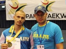 Максим Циганок (на фото разом із тренером Віктором Тихоненком)
