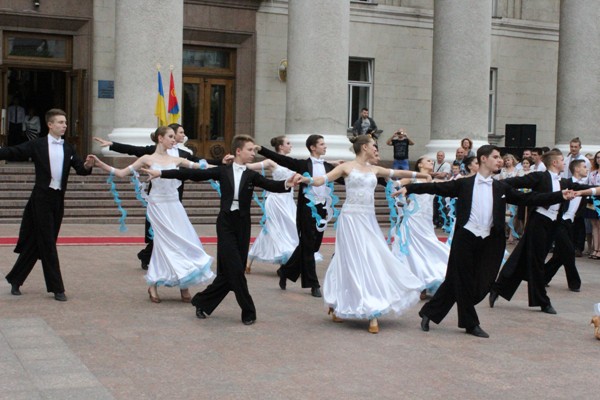вип16