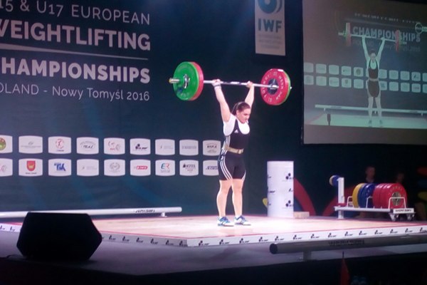 C2MJSNkIg