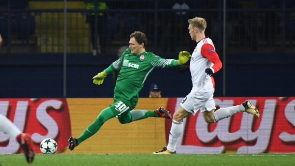 Pyatov Fejenoord 2