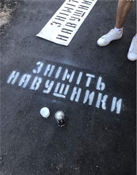 81f0e27cc698t