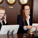 receptionniste hotel