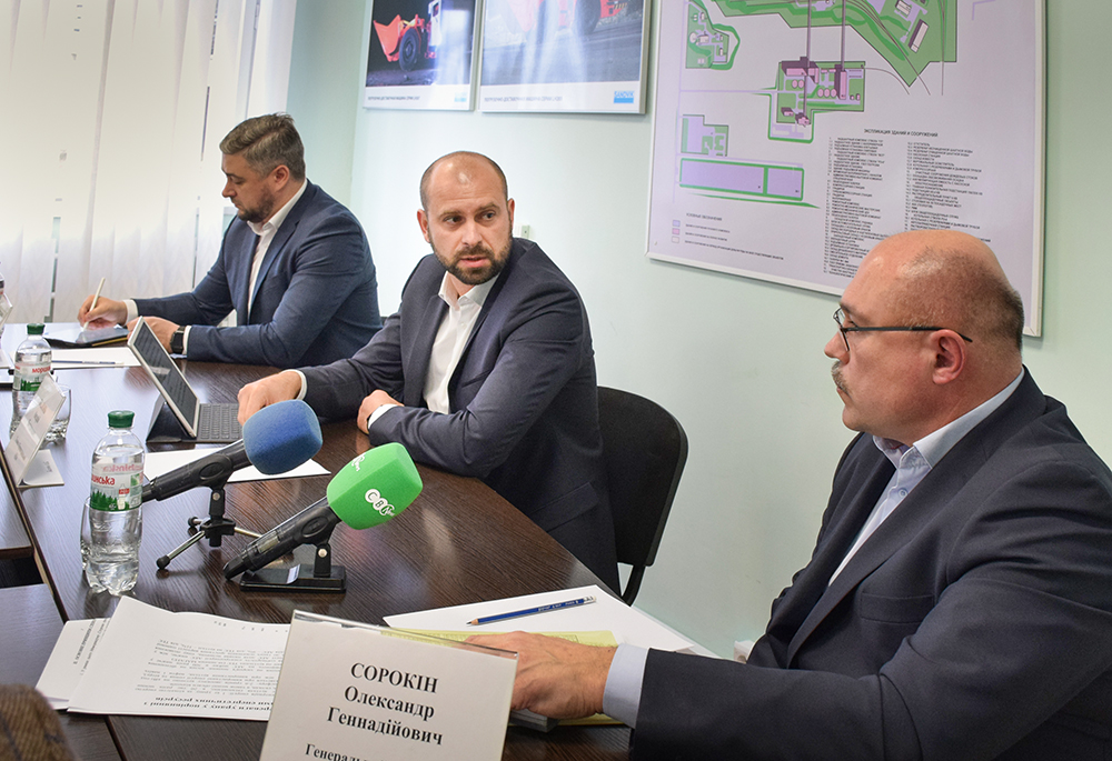 1311190402
