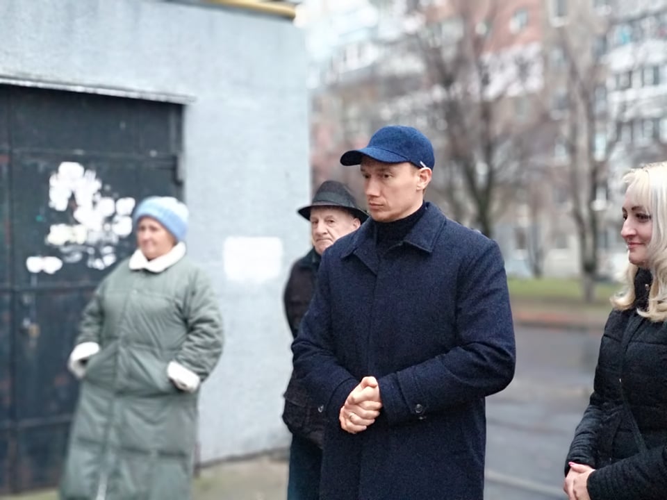 ж9