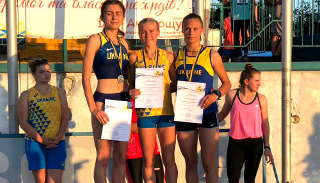 2019 Onisimova