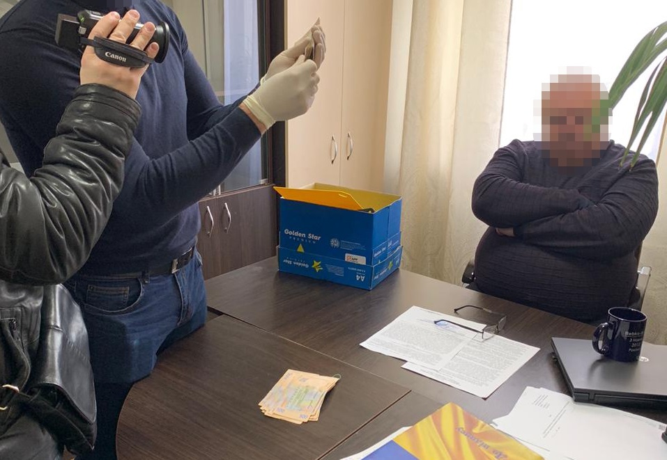 dbr zatrimalo kerivnika upravlinnya derzhavnogo agentstva ribnogo gospodarstva na kirovogradshhini 2