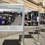 виставка біля міськради Перемишля травень 2022