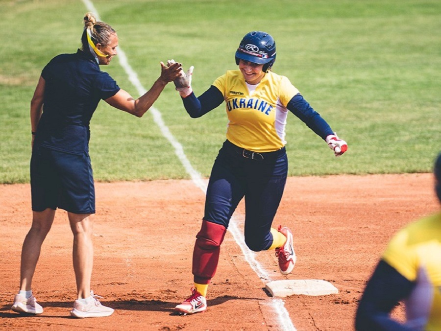 Softball ginka