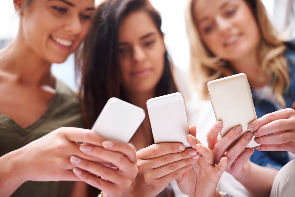 social networking make life more