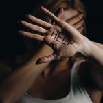 насильство щодо жінок